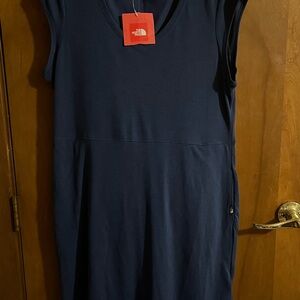 The North Face Women's Size Large Dark Blue Shirt Dress With Pockets